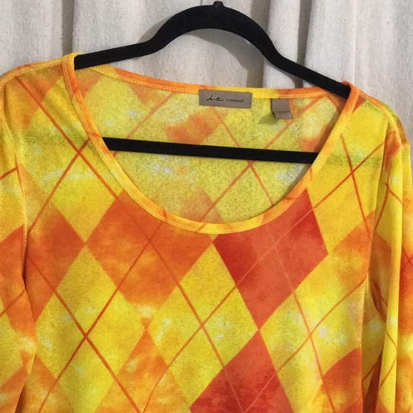 Yellow and orange plaid tee - Picture 4 of 4